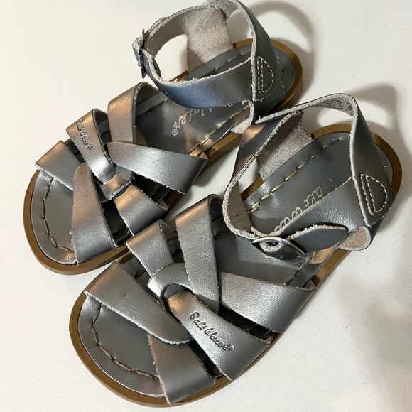 SALT WATER SANDALS BY HOY Original Sandals Girl Size 9 - Picture 2 of 6